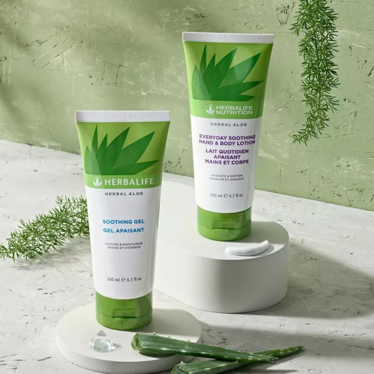 Herbal Aloe гел за смирување на кожата